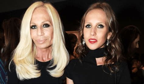 chicco versace nipote di versace|Allegra Versace, chi è la figlia di Donatella e nipote di Gianni.